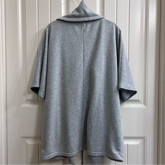 Z Supply Loft Fleece Oversize Cardigan in Heather Grey, Size XS/S - Picture 7 of 9